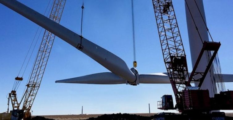 Contract 250MW Illinois Wind Build