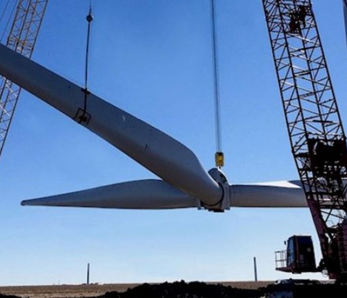Contract 250MW Illinois Wind Build